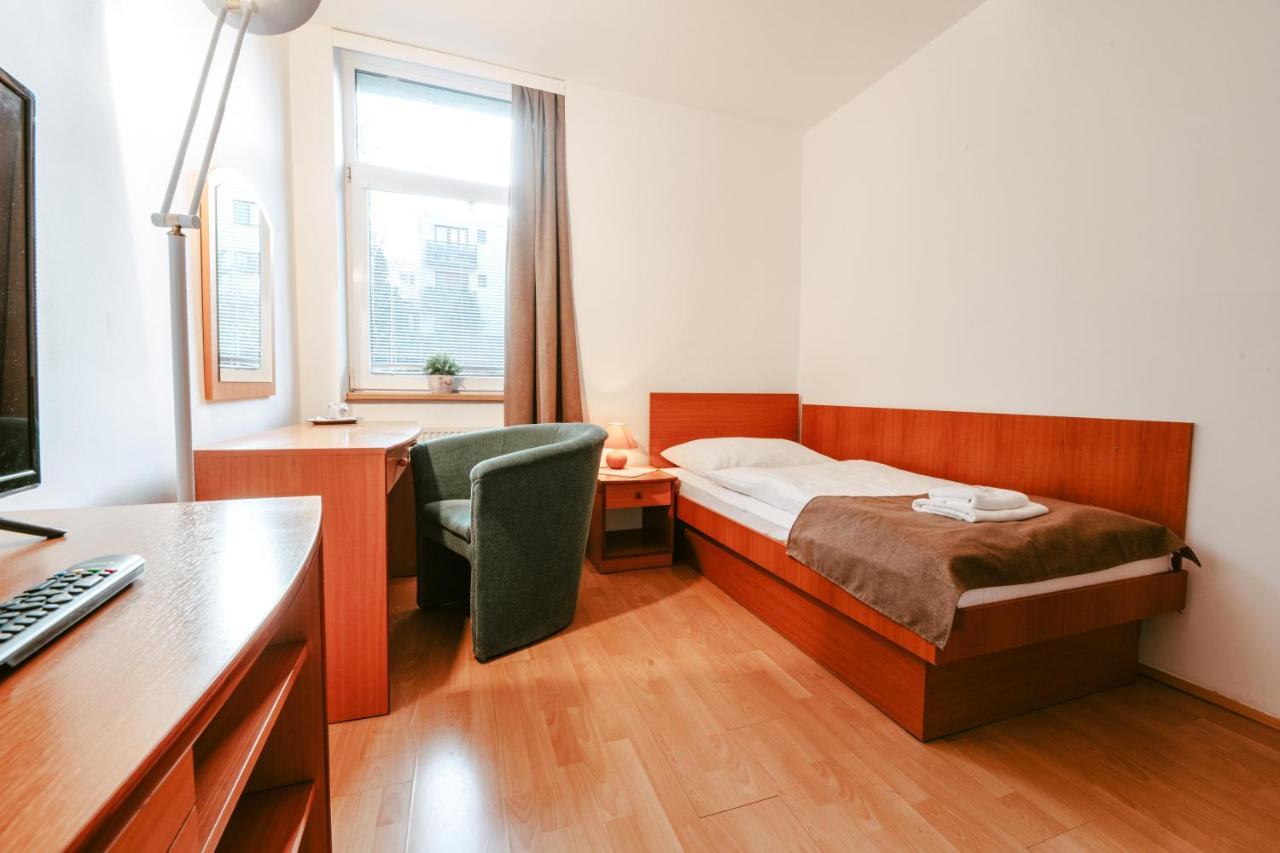 Hotel Adria Nova Dubnica Exterior photo